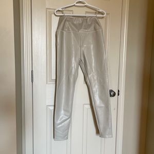 Simon’s Light Beige Faux Leather Sz L
